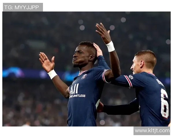 曼城与巴黎激战正酣足球比赛直播精彩瞬间全记录