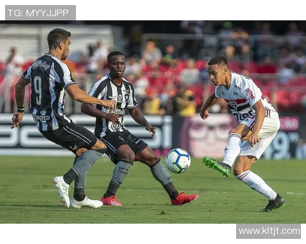 克鲁塞与博塔弗的激烈对决揭示巴西足球的魅力与竞争力