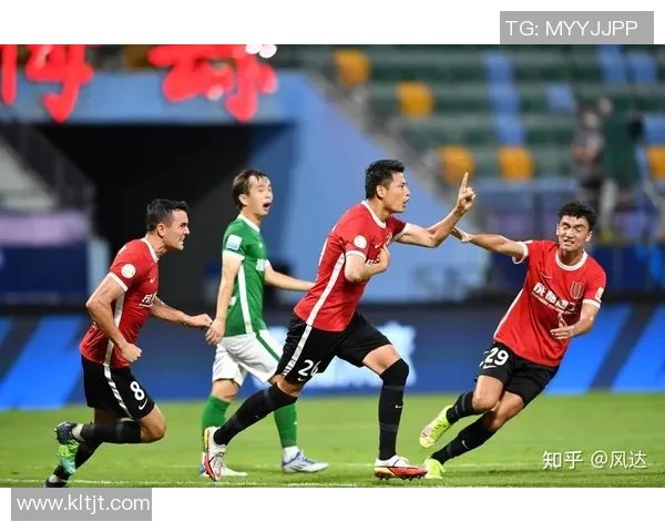 西海岸足球比赛直播间视频精彩瞬间回顾与实时互动分析