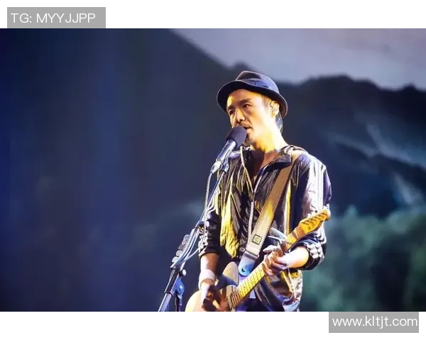 齐麟崛起之路：从青涩少年到篮球场上的璀璨明星