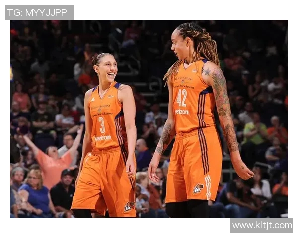 芝加哥天空女篮对决菲尼克斯水星精彩赛况回顾与分析